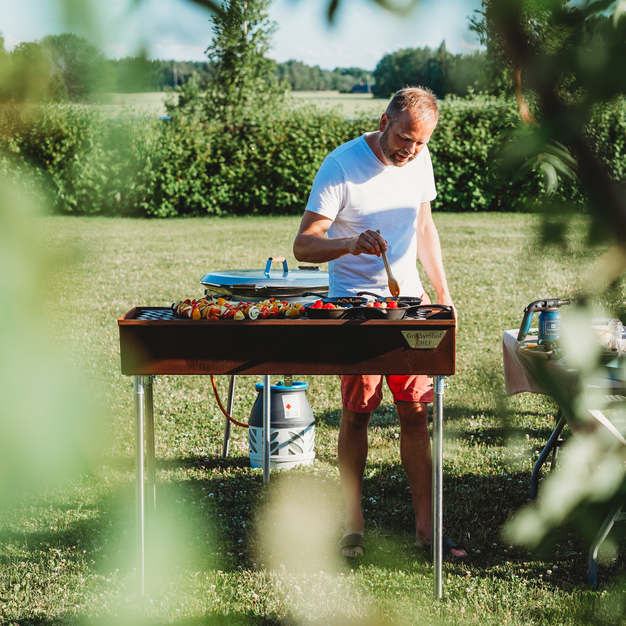 Kolgrill GrillSymbol Naked Chef XL i Cortenstål med Ventilationsgaller