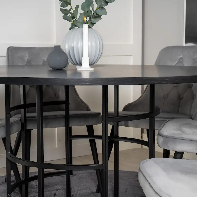 Matgrupp furniture/fashion Copenhagen med 6 Vera Stolar