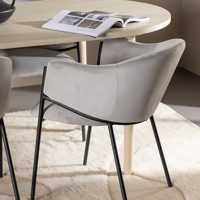 Matgrupp Venture Home Andy 180 med 4 st Evelina Stolar