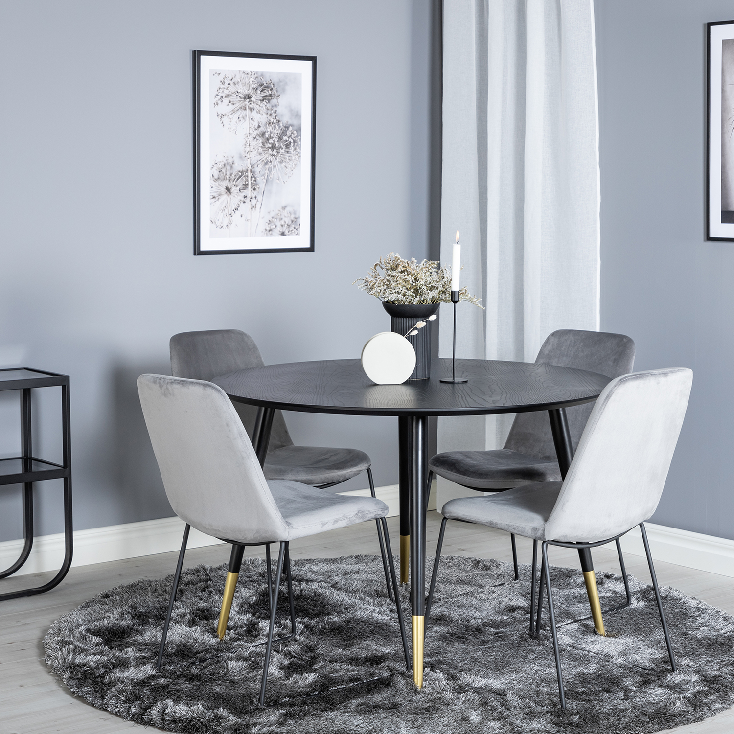 Dipp Table - - Black / Black Brass+Muce Chair - - Grey Velve Svart/Mässing/Grå