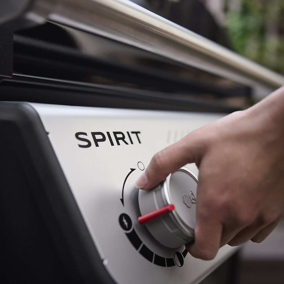 Gasolgrill Weber Spirit E-210 med 2 Brännare & Sidobord
