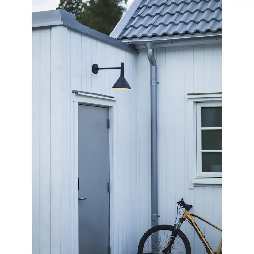 Vägglampa PR Home Tripp 230V IP44 50 cm