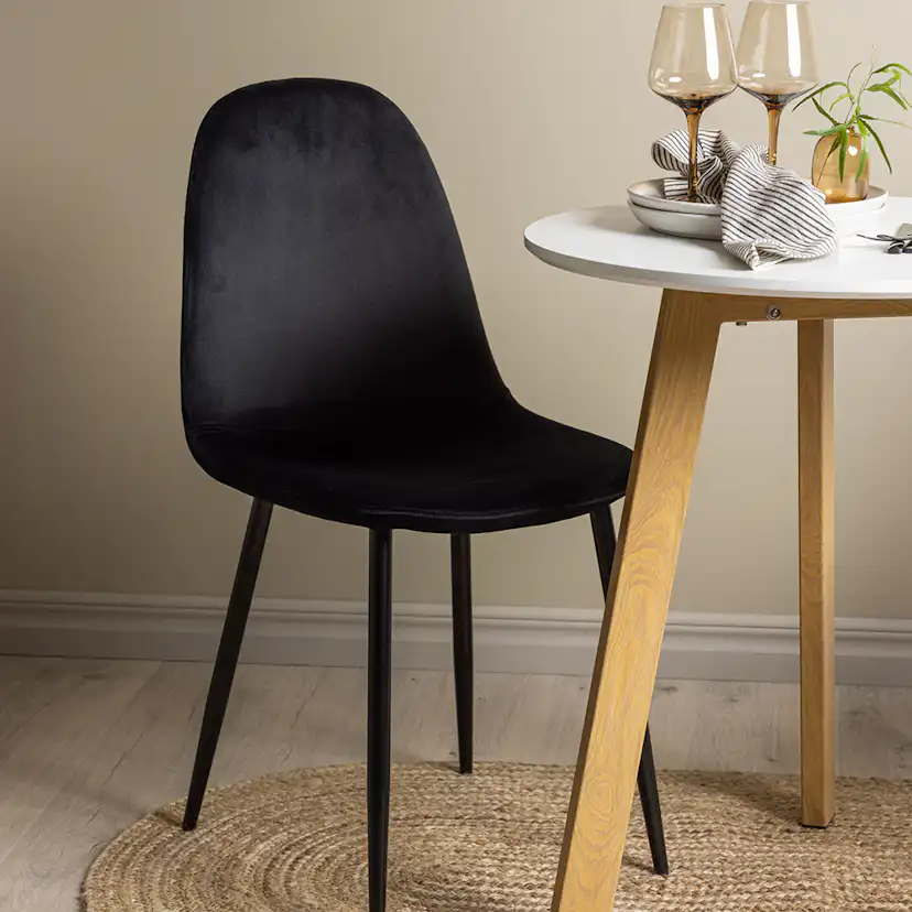 Matgrupp Venture Home Leonora Ø65 cm med 2 st Polar stolar