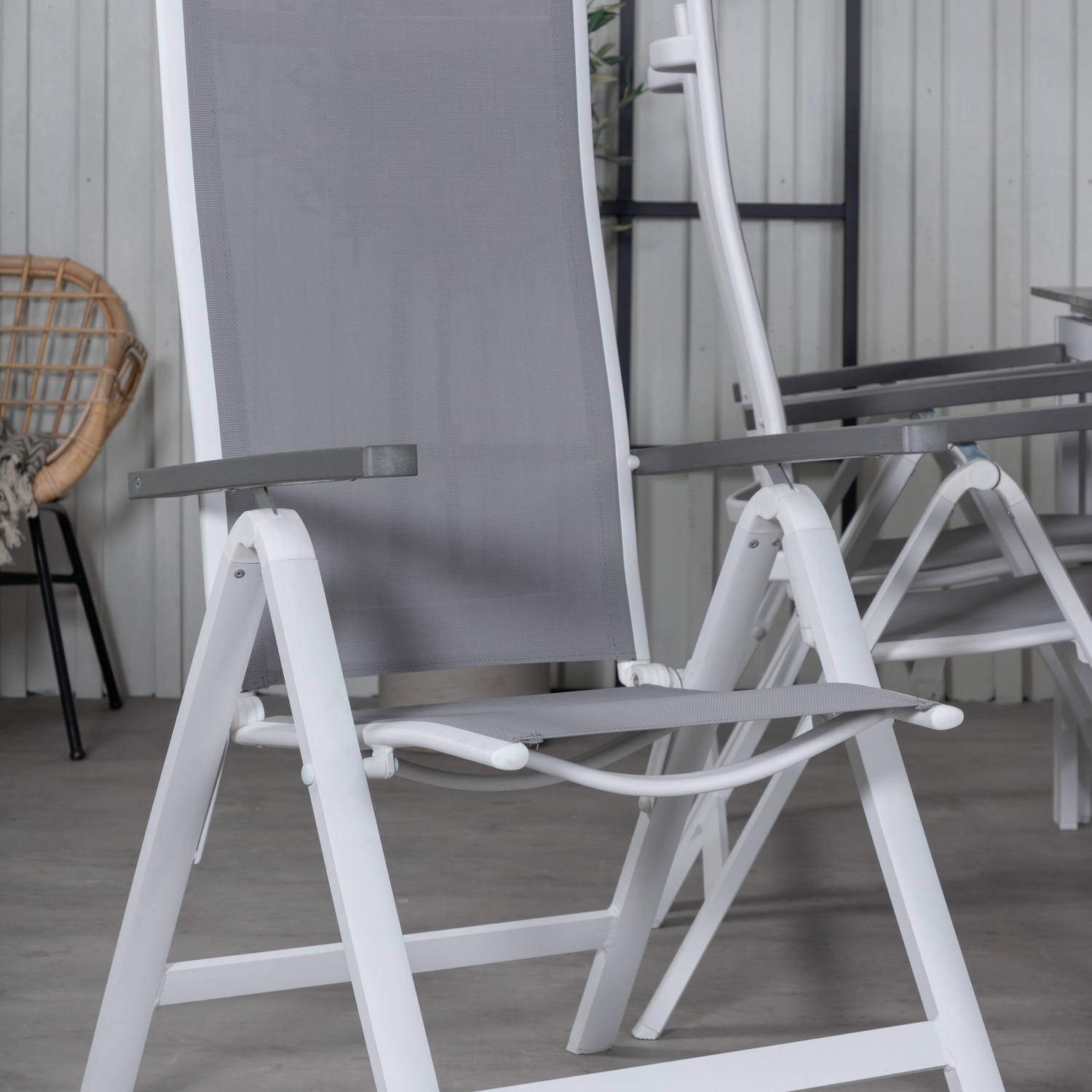 Matgrupp Venture Home Lova 224 Vit med 6 Aleyna Positionsstolar