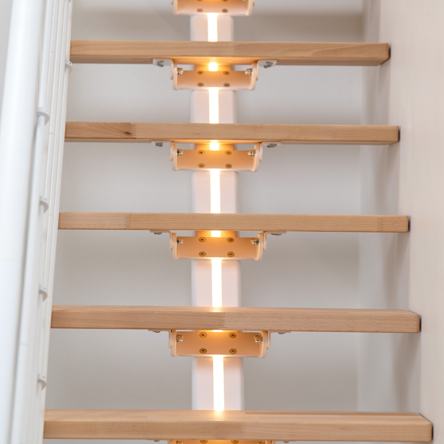 SYDNEY bok oljad rak vit PURE 12S 75W Vit, Bredd: 750 mm, Max Takhöjd: 2920 mm