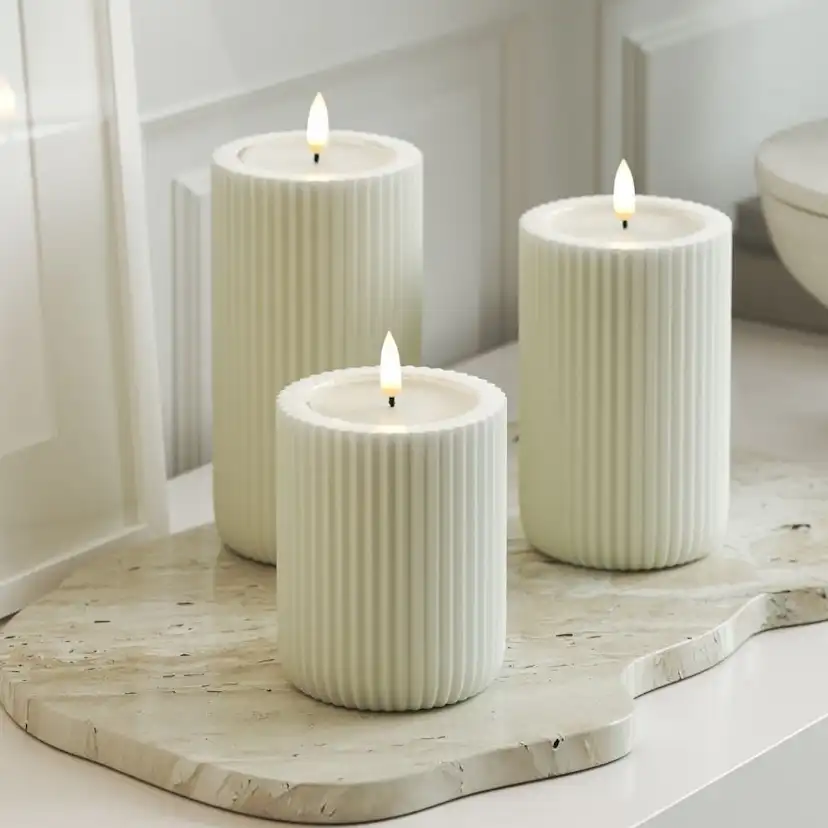 LED-Blockljus UNIQUE Candles Stripe 8x12,5 cm