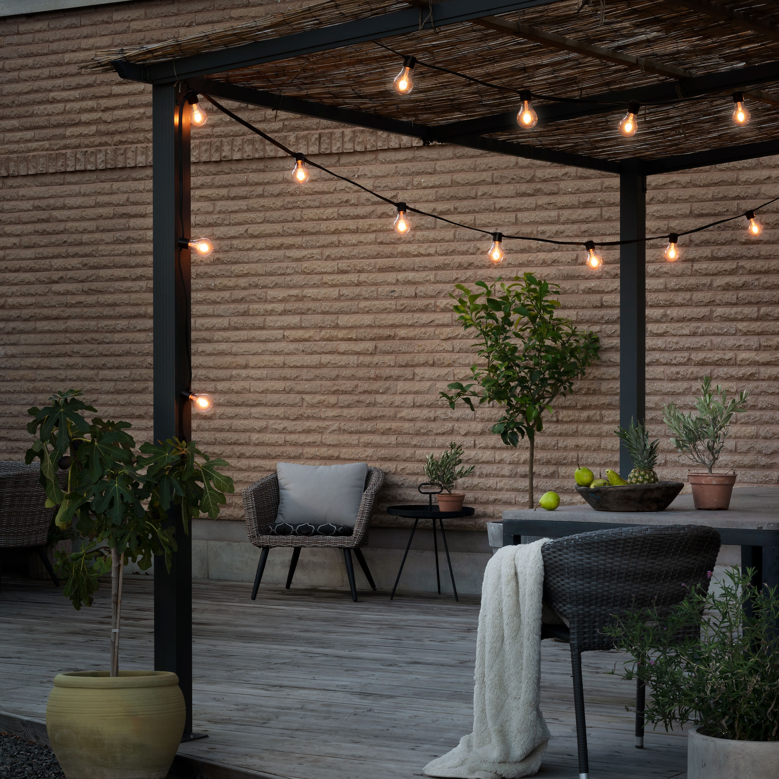 Ljusslinga Gnosjö Konstsmide Amber M-form Utbytbar LED 4,5 m