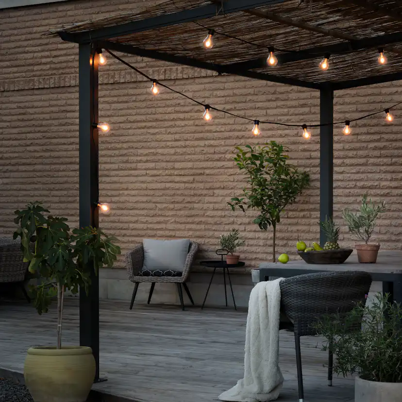 Ljusslinga Gnosjö Konstsmide Amber M-form Utbytbar LED 4,5 m