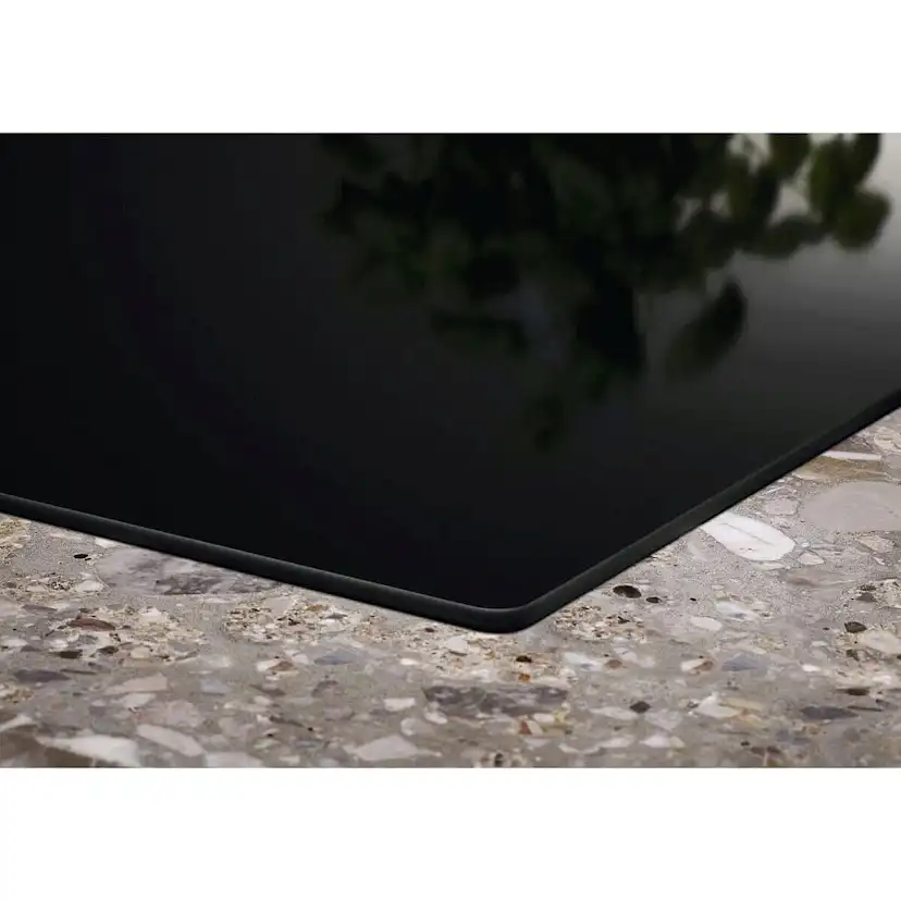 Induktionshäll Electrolux HOI650MI Svart Kraftfull Matlagning