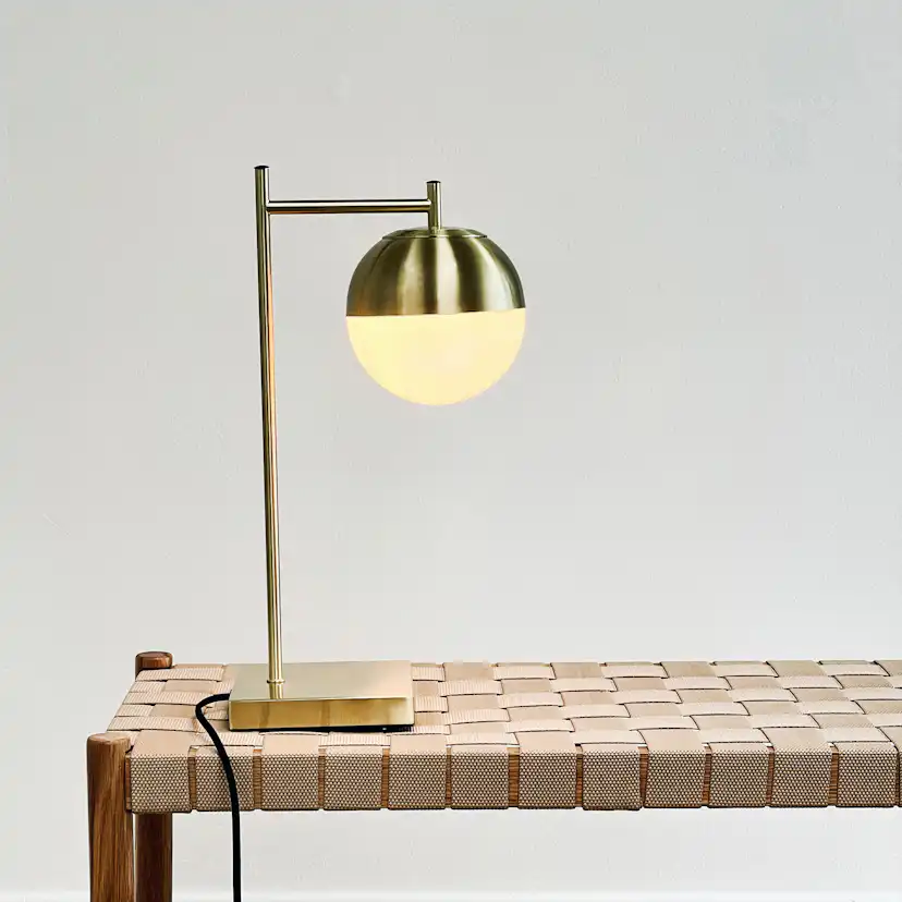 Bordslampa Dyberg Larsen French collection Caen