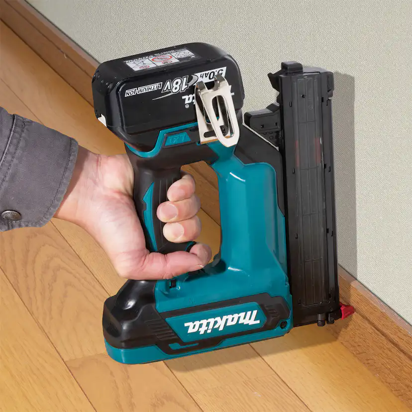 Dyckertpistol Makita LXT DFN350Z 15-35 mm utan Batteri