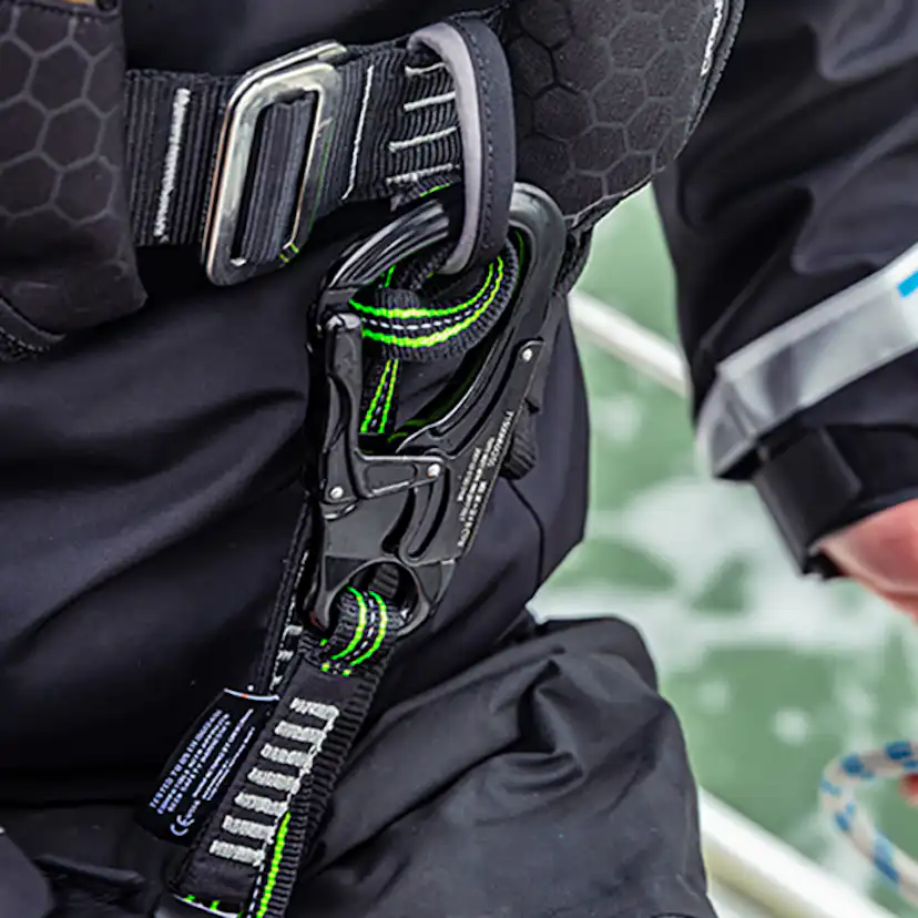 Flytväst Crewsaver Crewfit Auto 180N Pro Sele Svart