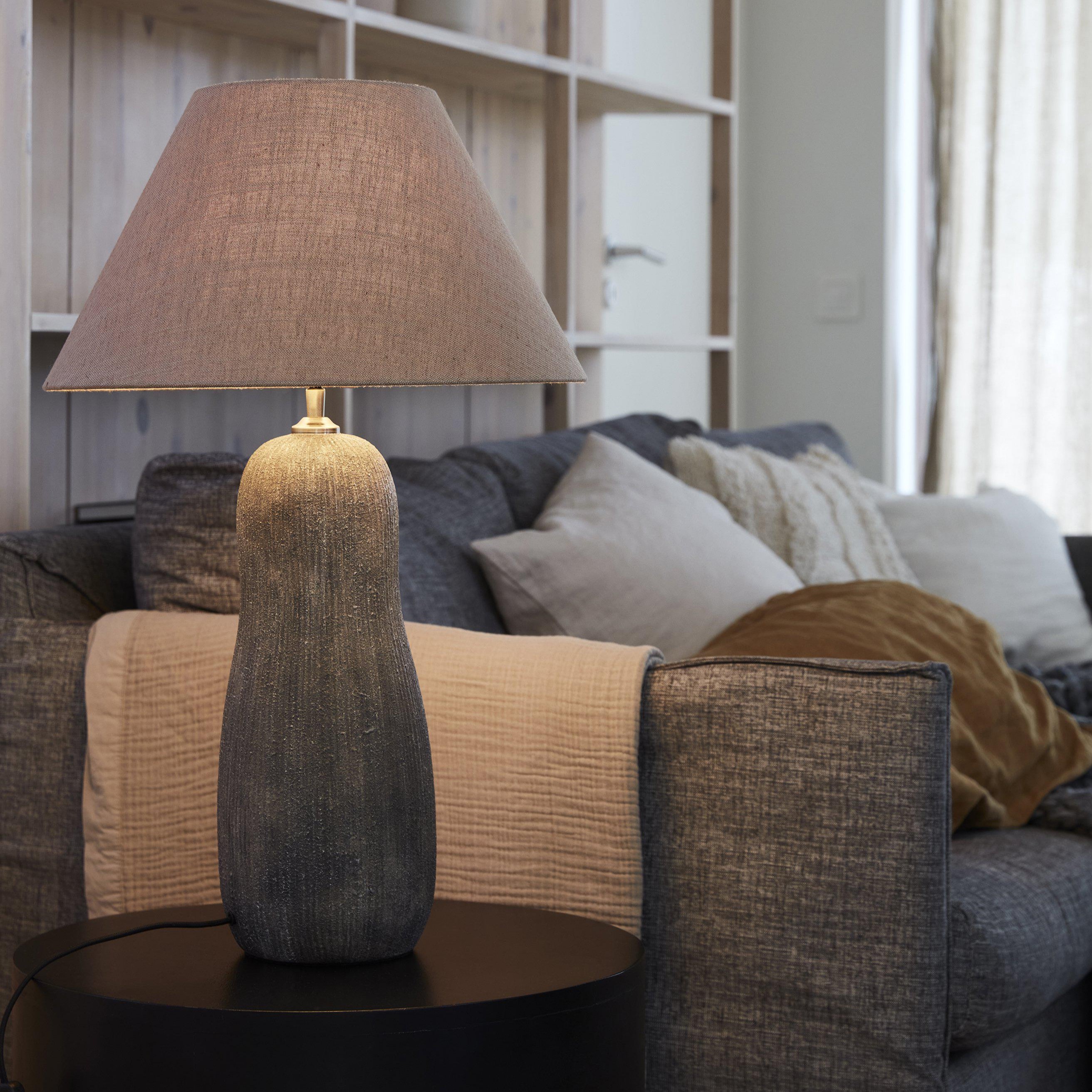 Lampfot PR Home Sally