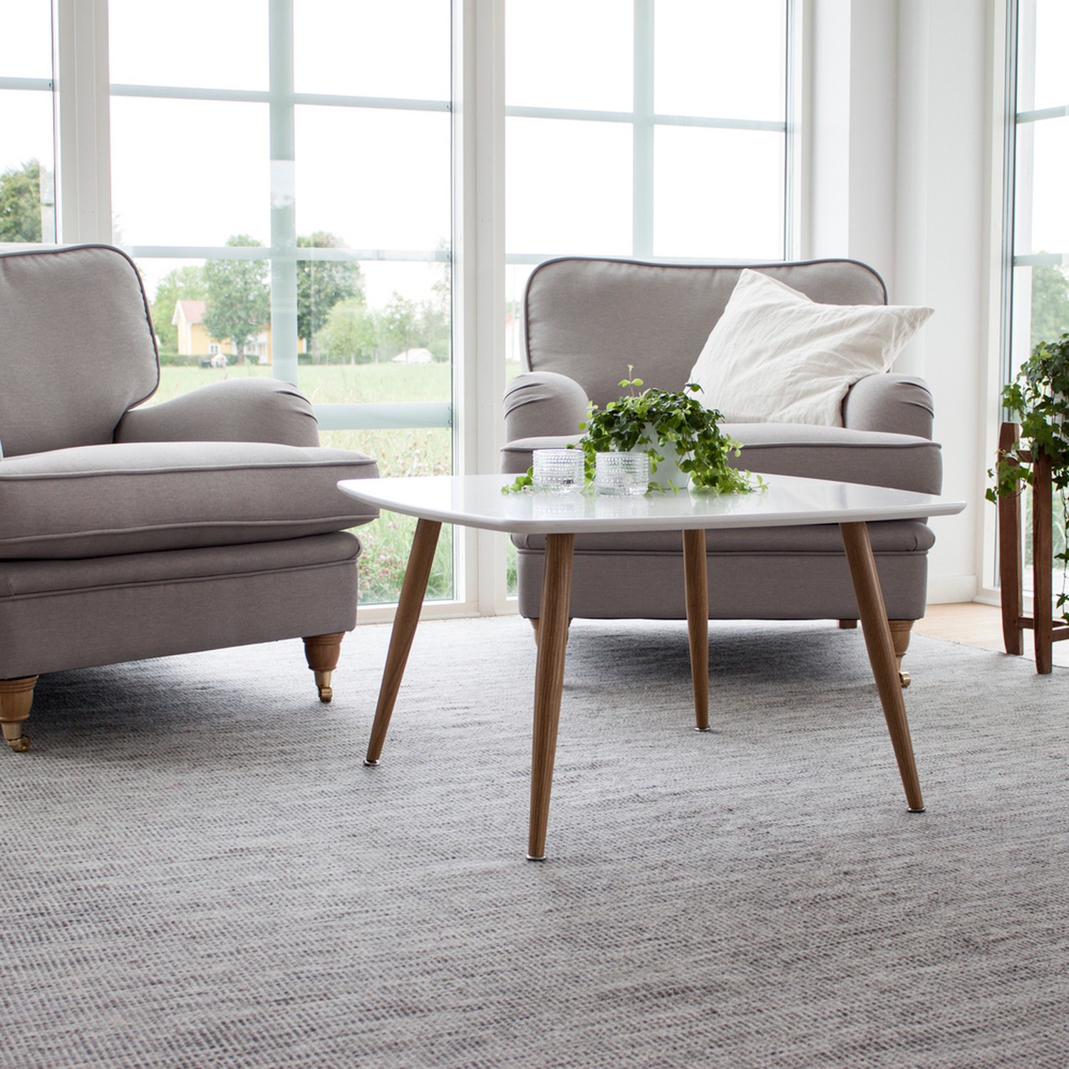 Soffbord Venture Home Plaza 80 cm