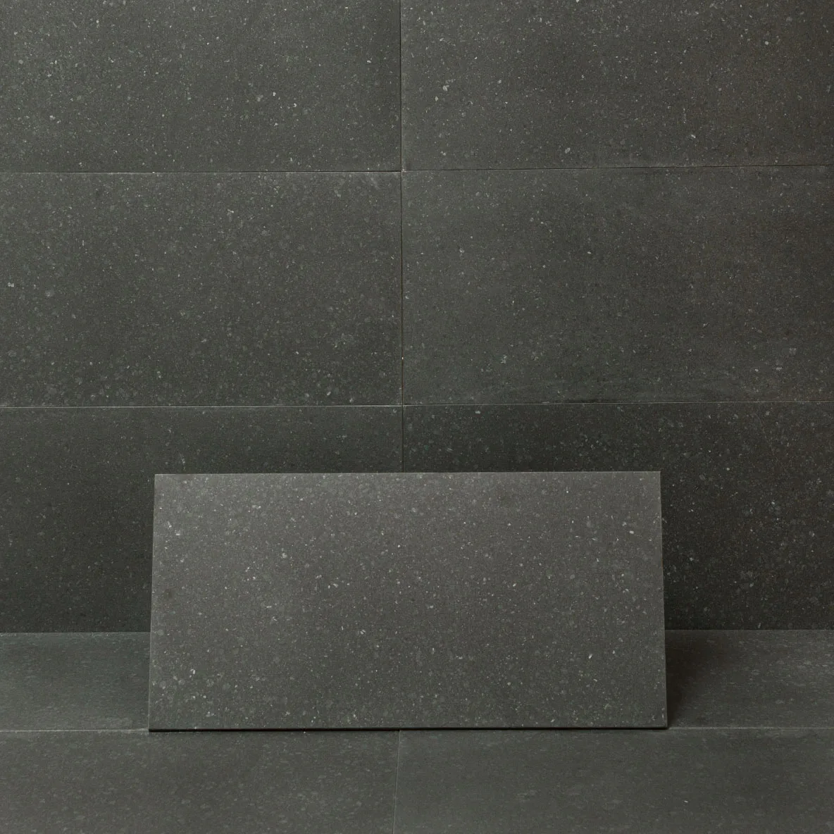 Granit Arredo Ibrastone Svart Mattpolerad 31x61 cm