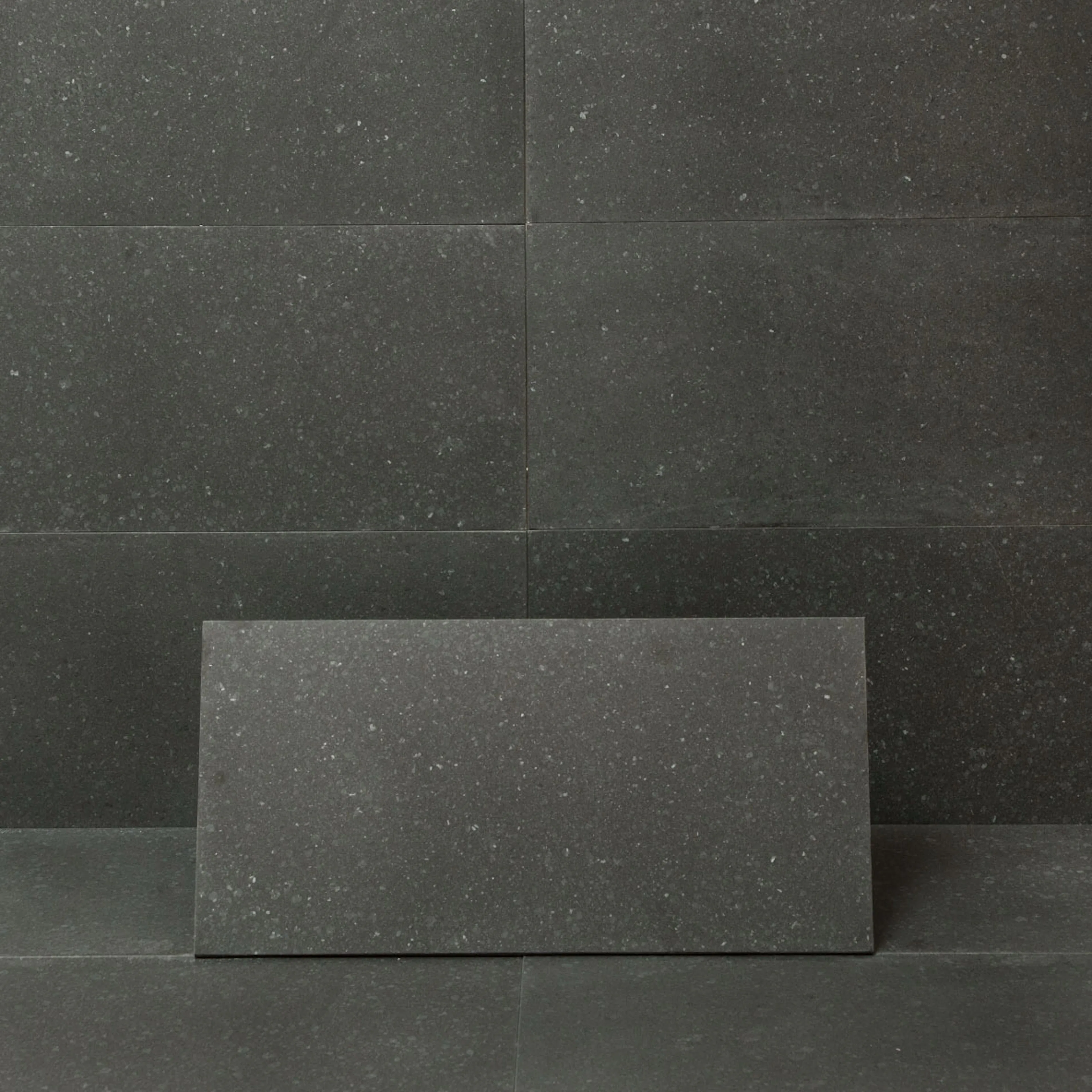 Granit Arredo Ibrastone Svart Mattpolerad 31x61 cm
