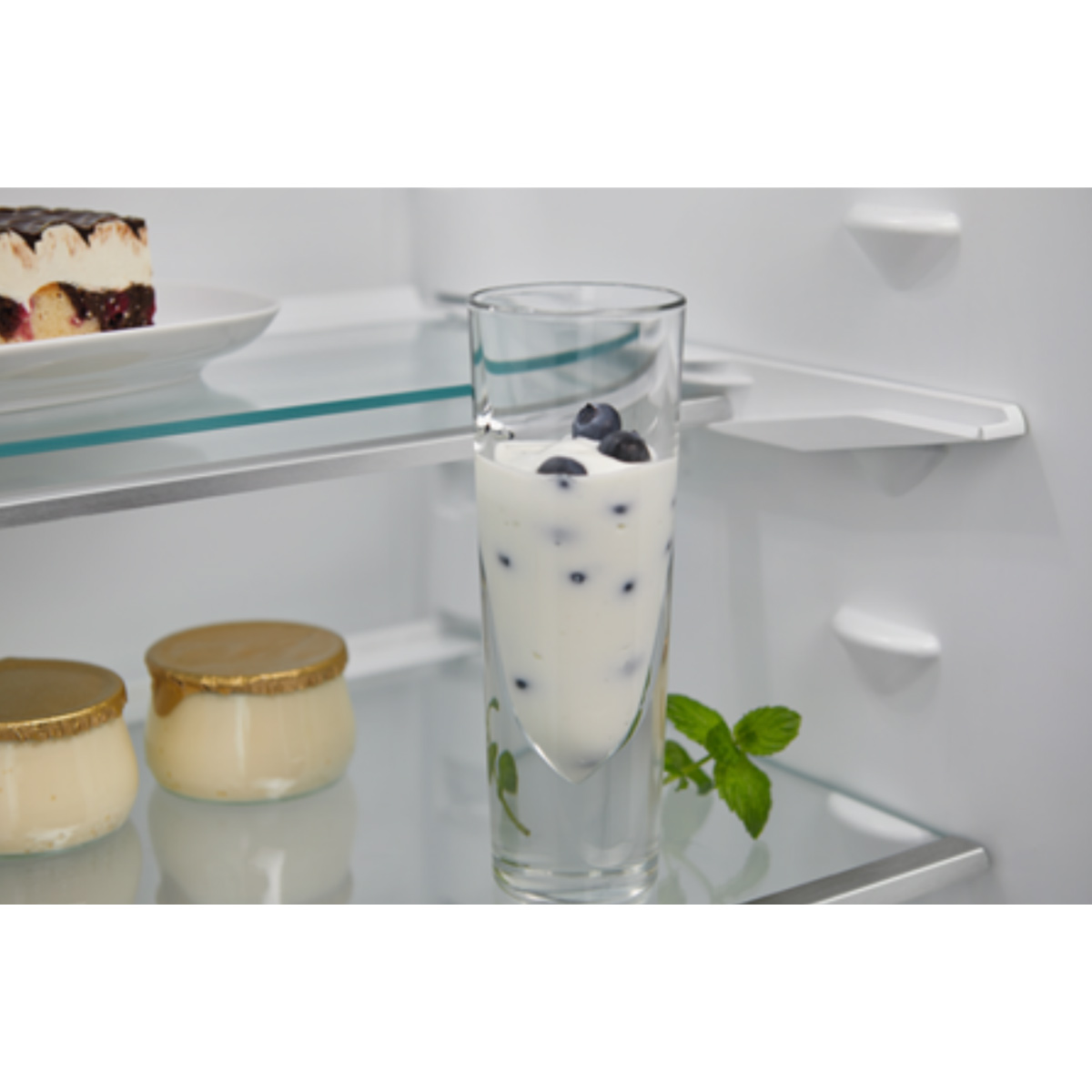 Kylskåp Electrolux LRB3DE18C