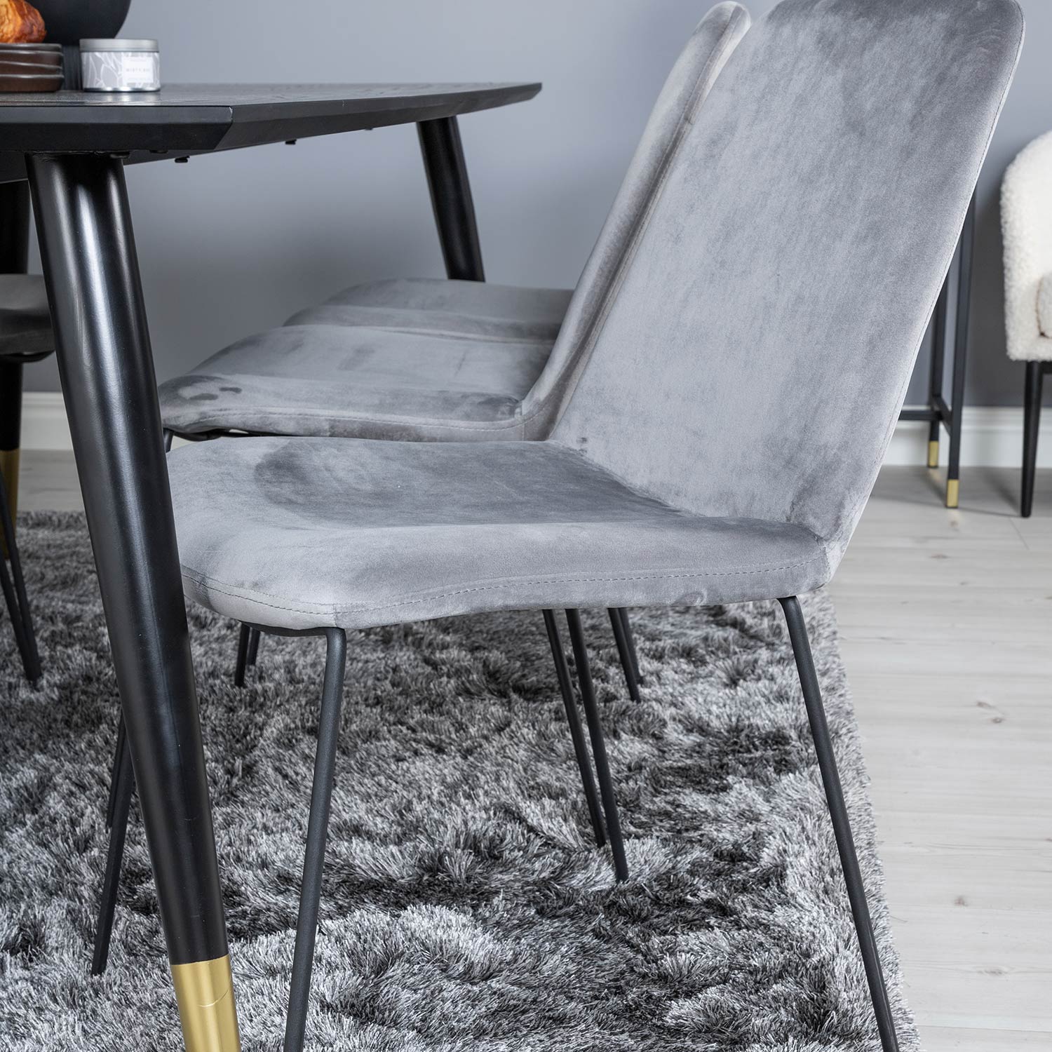 Matgrupp Venture Home Dipp med 6 Muce Stolar