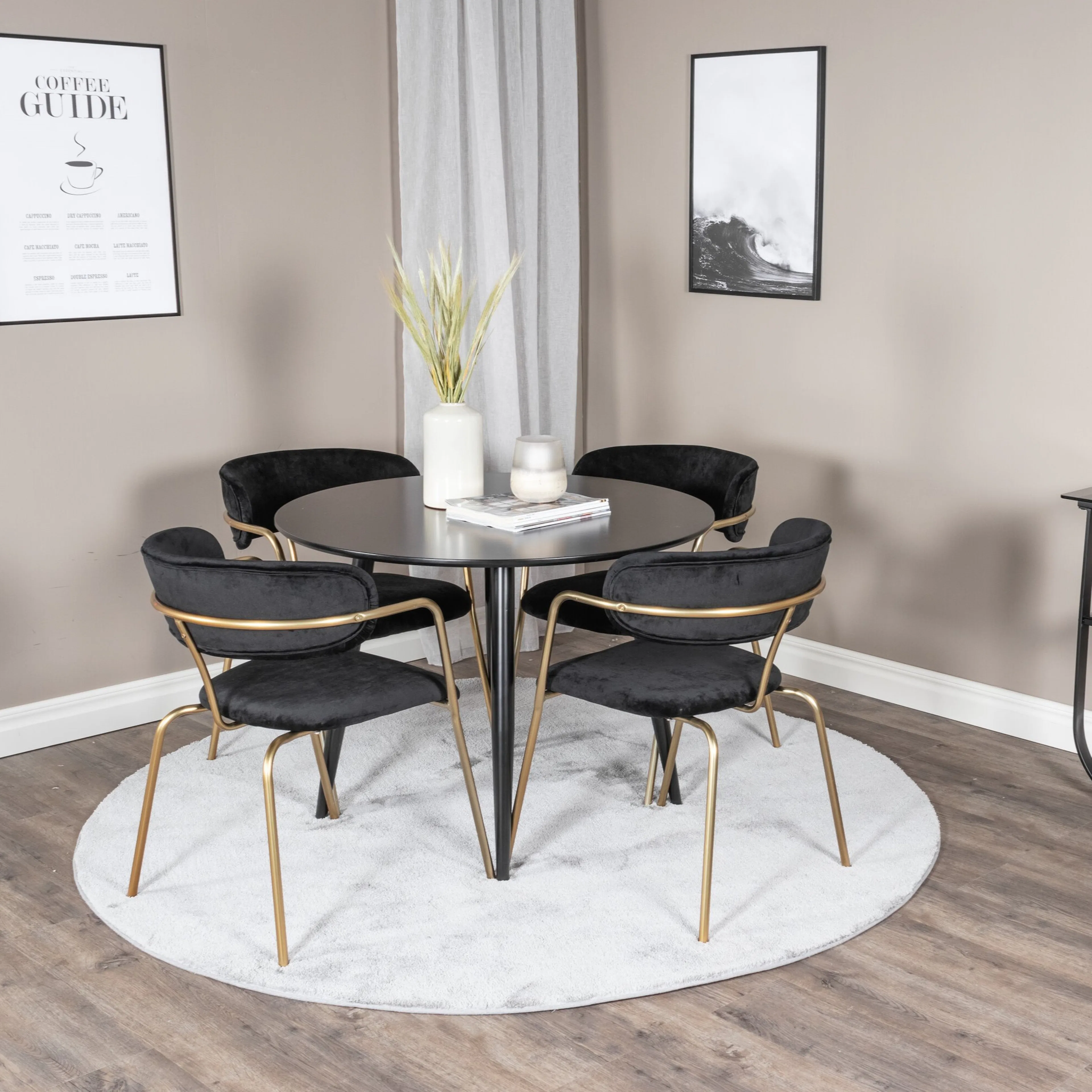 Svart/Svart