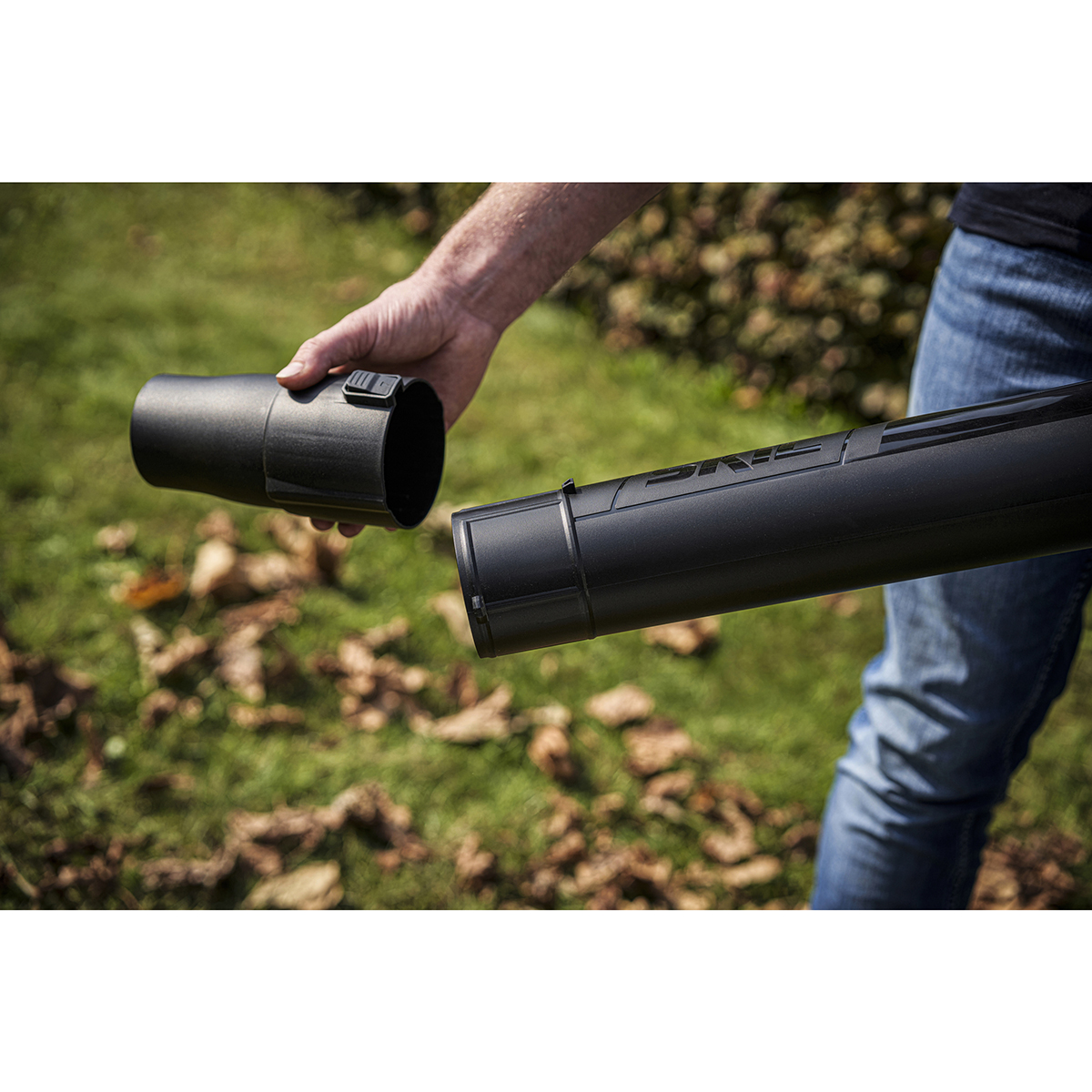 Lövblås SKIL 0331 CA Kolborstfri Batteridriven