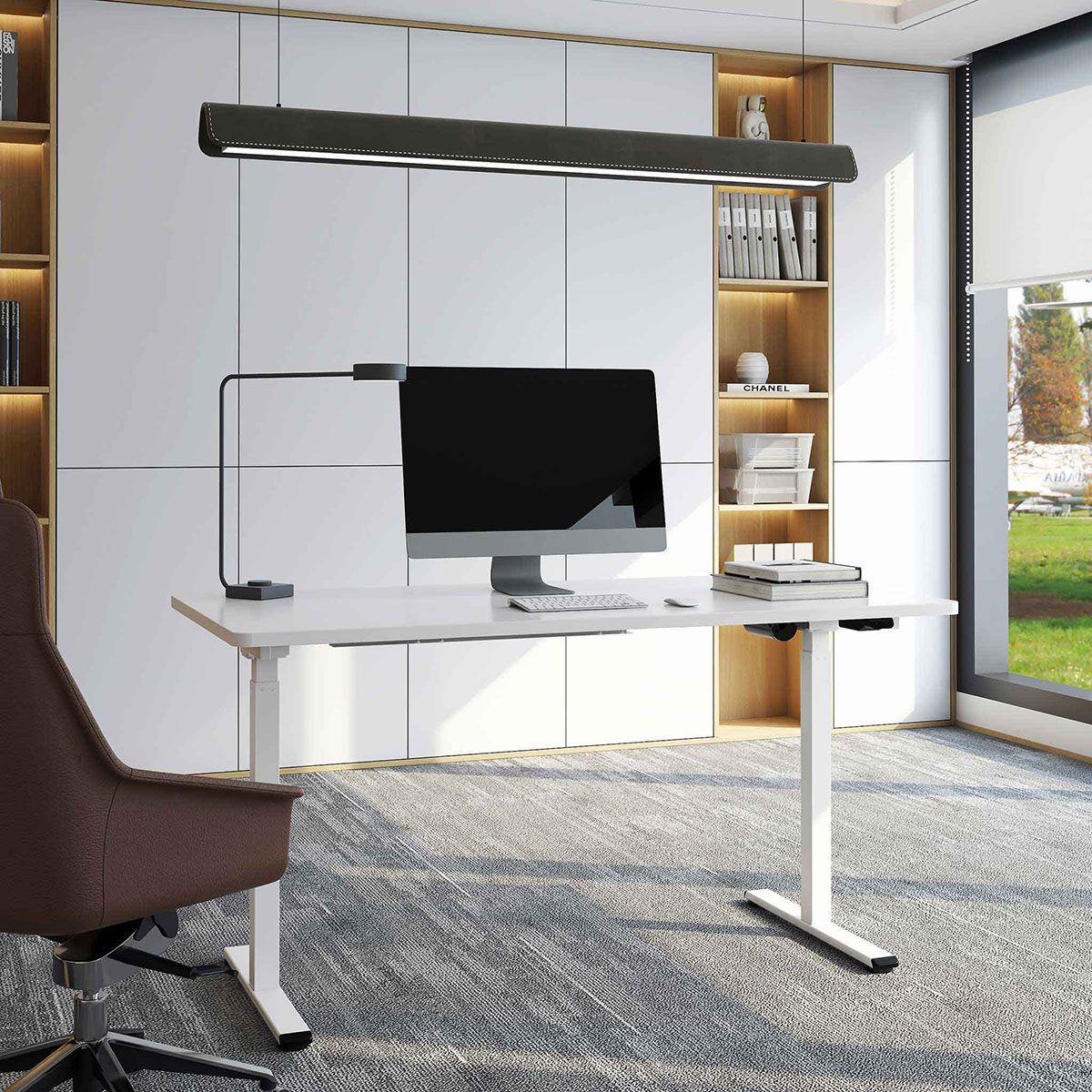 Skrivbord Lykke M100 140x70 cm Höj- och sänkbart