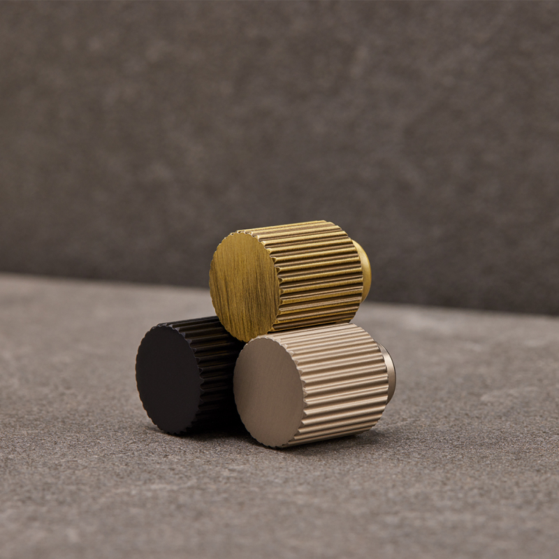 Knopp Beslag Design Helix Stripe