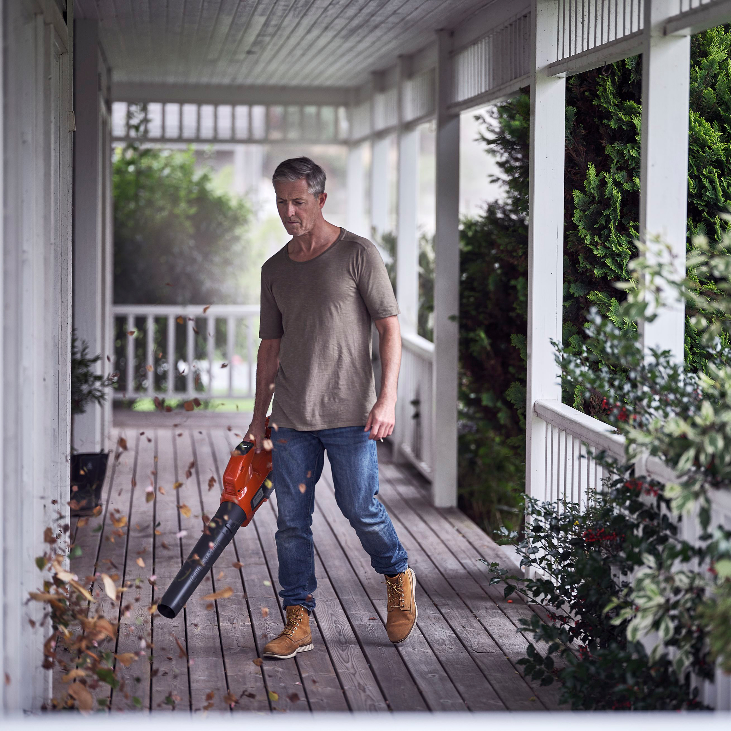 Lövblås Husqvarna 120iB utan Batteri