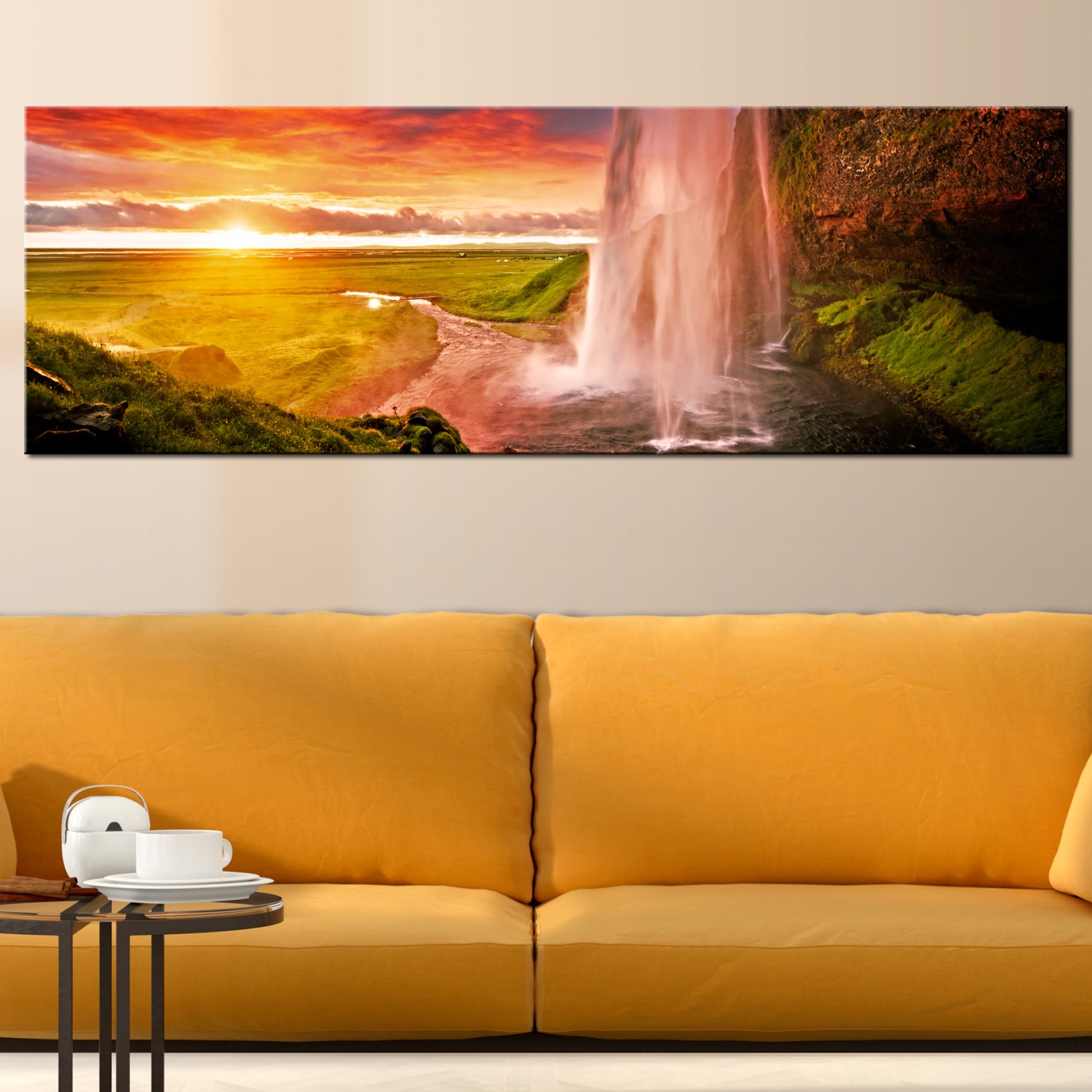 Tavla Arkiio Seljalandsfoss Waterfall