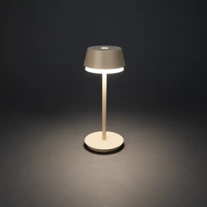 Bordslampa Gnosjö Konstsmide Lyon USB