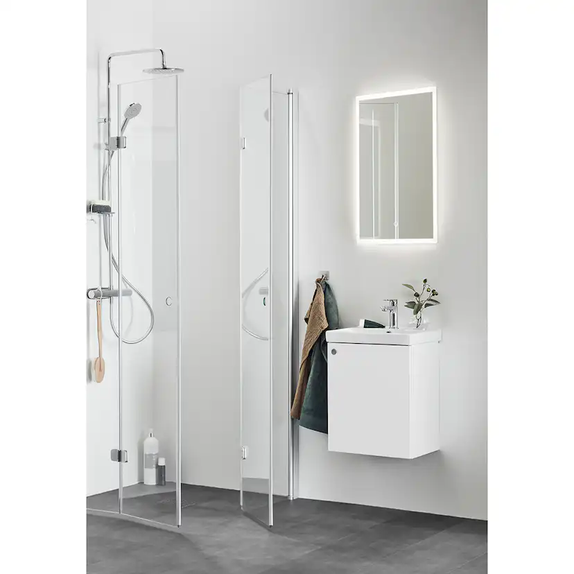 Möbelpaket Hafa Neat 420 med Lucka och Spegel Store Square LED