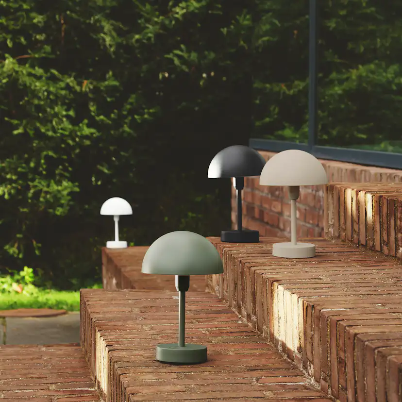 Ellen To-Go | Uppladdningsbar Lampa | Vit Vit