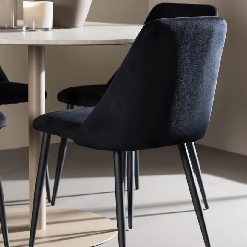 Matgrupp Venture Home Lycke Ø110 med 4 st Night Stolar