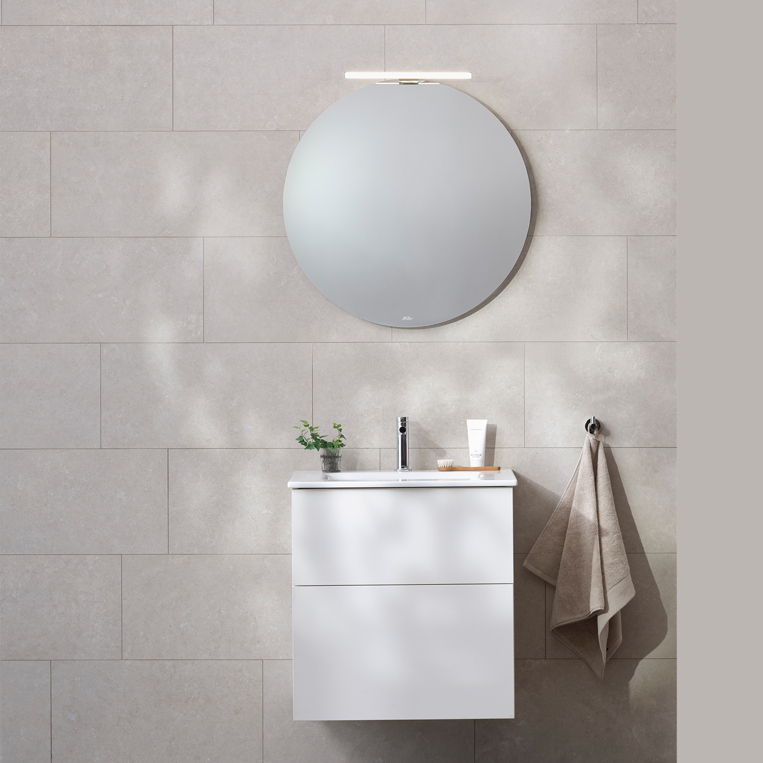 Möbelpaket Miller Badrum New York med Edge Tvättställ och Ambient Spegel