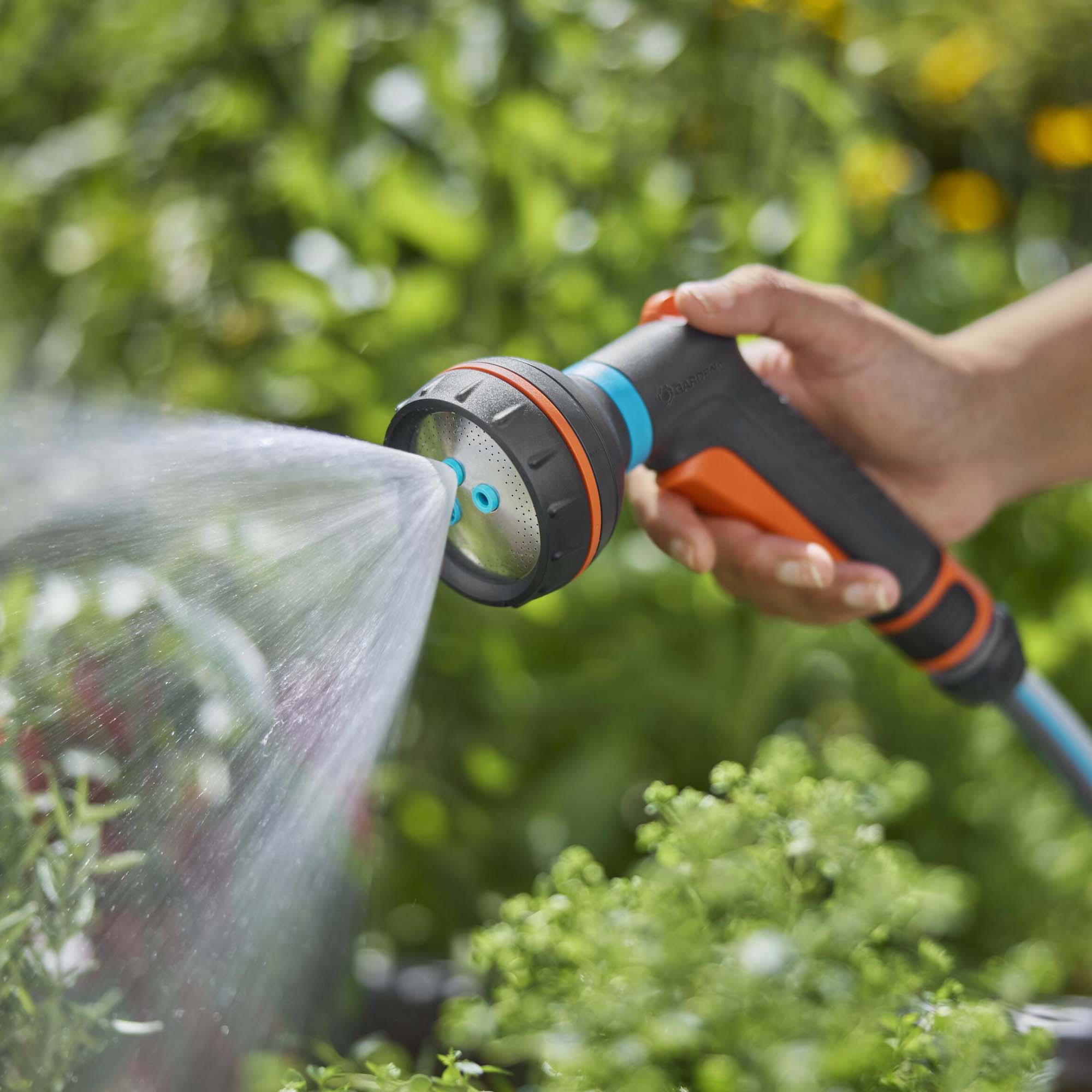 Bevattningspaket Gardena Slangbox XL 35 m Turkos Med Vattenspridare & Sprinklerpistol