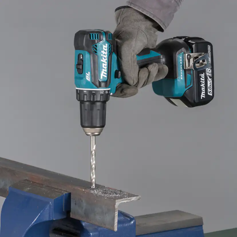 Borrskruvdragare Makita LXT DDF485RTJ med Batteri
