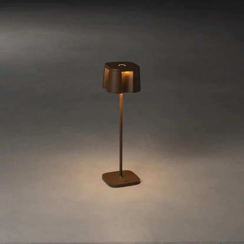 Nice bordslampa rostUSB Rost