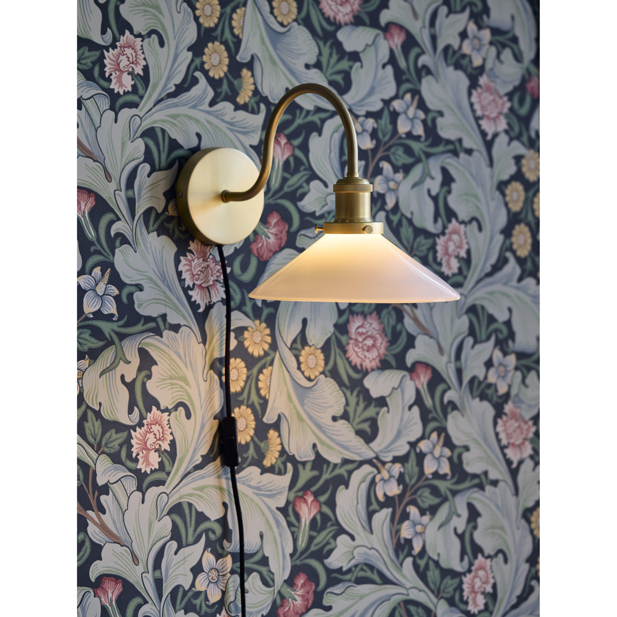 Vägglampa PR Home Axel