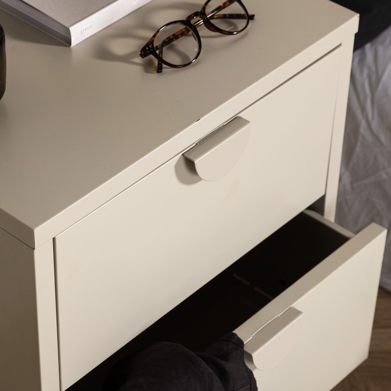 Sängbord Venture Home Piring