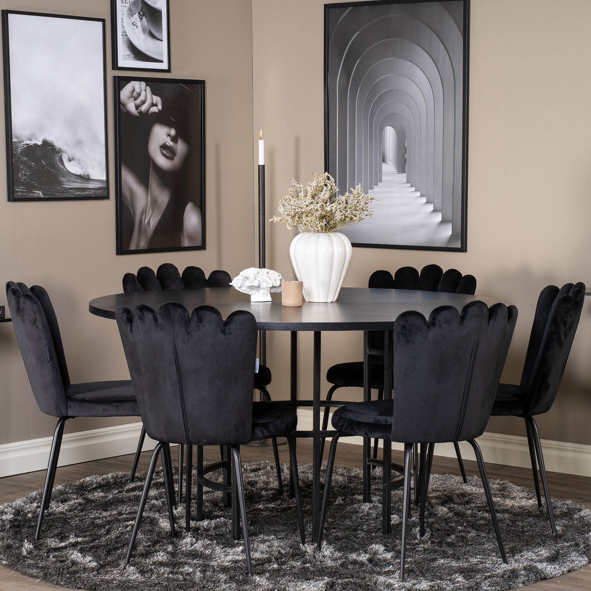 Matgrupp furniture/fashion Copenhagen med 6 Svarta Limhamn Light Stolar