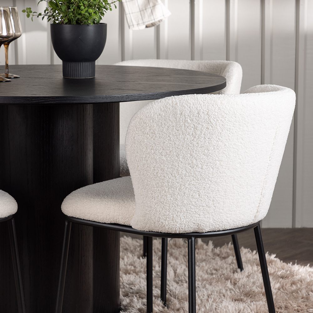 Matgrupp Venture Home Olivia Ø110 cm med 4 st Edina stolar