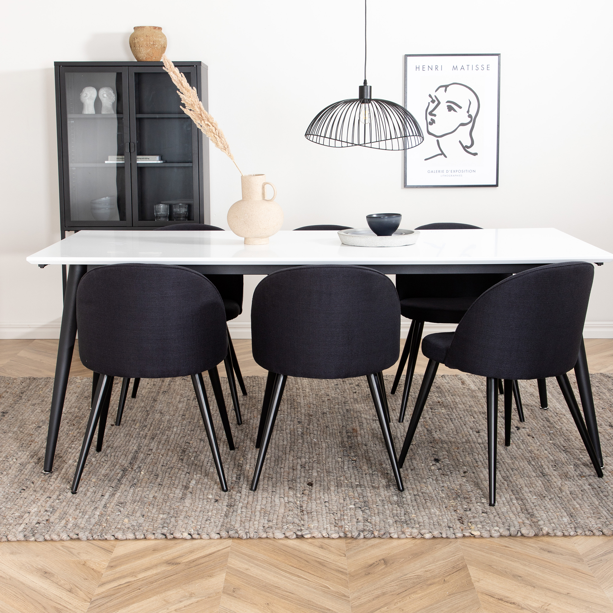 Matgrupp Venture Home Jolie med 6 Valentina Stolar