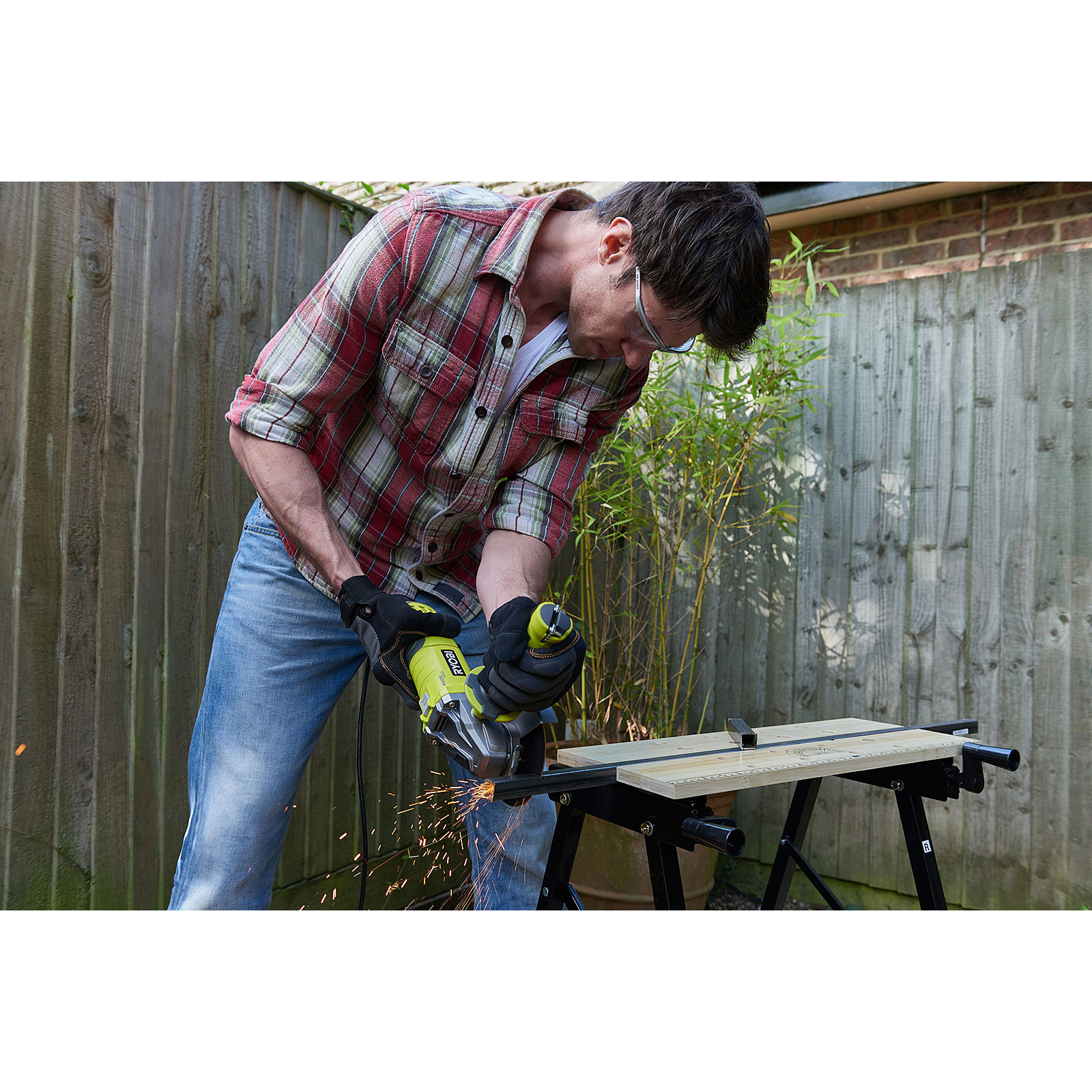 Vinkelslip RYOBI RAG950-S125 950W 12000rpm 125mm El & Sladd