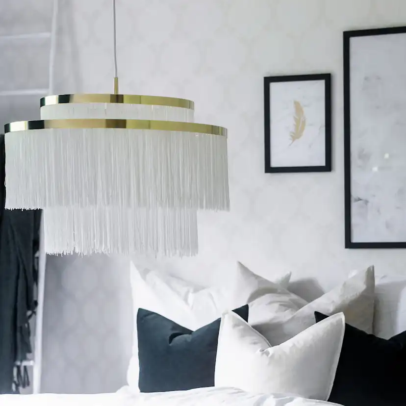 Taklampa Globen Lighting Frans