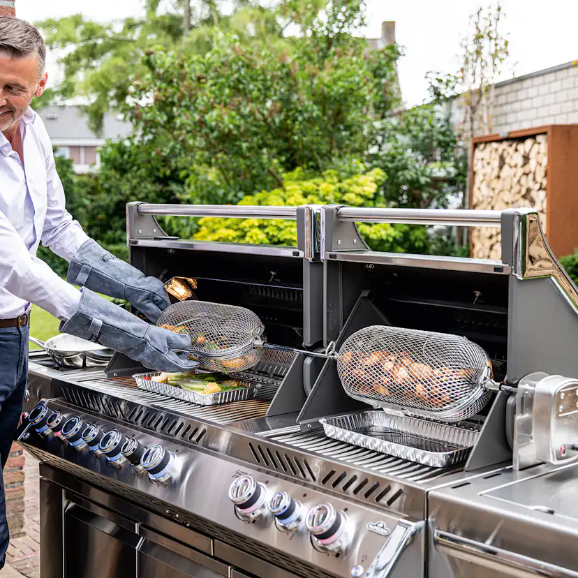 Gasolgrill Napoleon PRO825-3