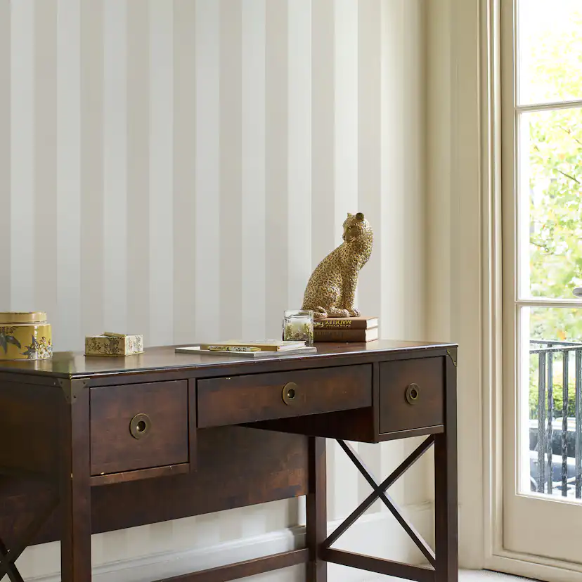 Tapet Laura Ashley Lille Pearlescent Streifen Linen