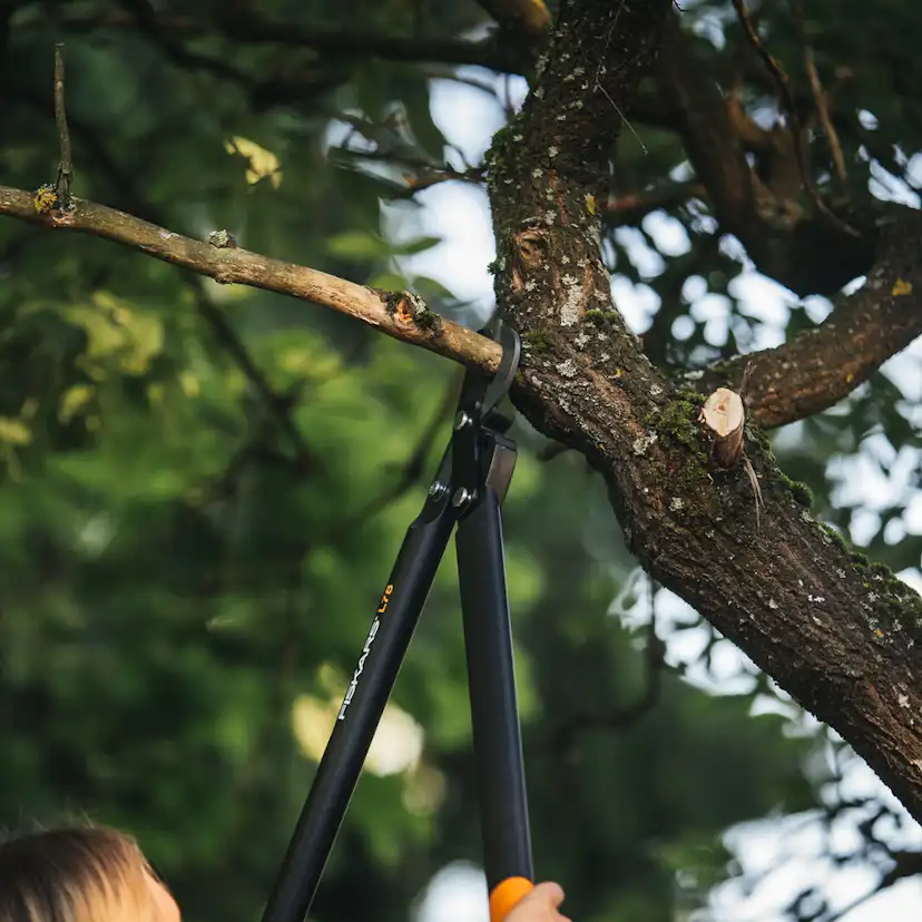 Grensax Fiskars PowerGear med Utväxling och Sidoskär L78 L