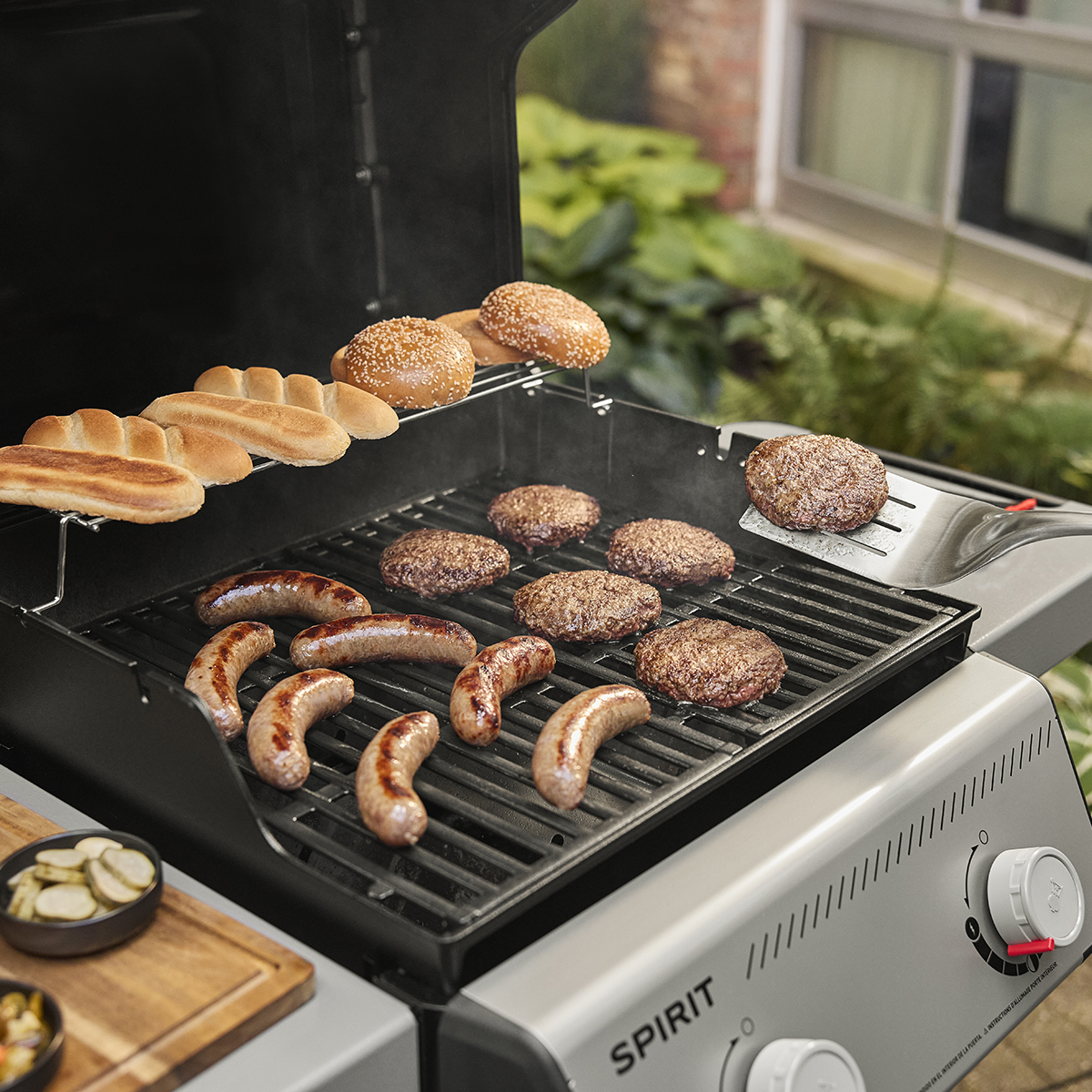 Gasolgrill Weber Spirit E-210 med 2 Brännare & Sidobord