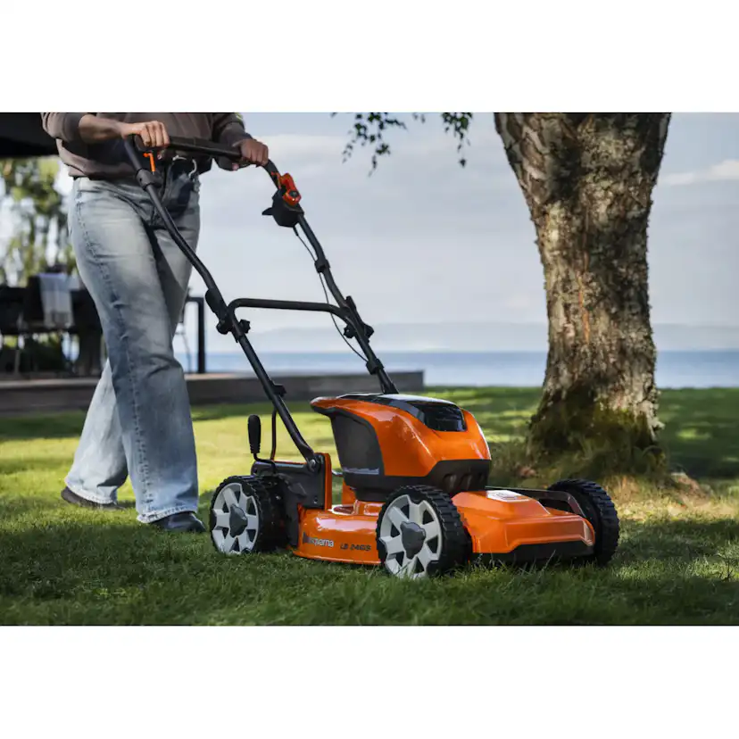 Gräsklippare Husqvarna LB 246iS Utan Batteri & Laddare