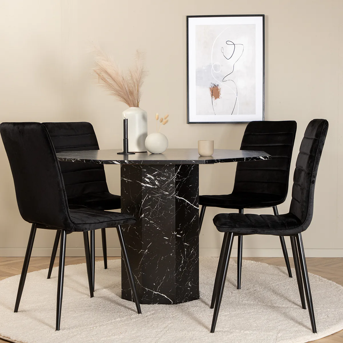 Marbs Round Dining Table - Black / Black Glass Marble+Windu Material Sammet