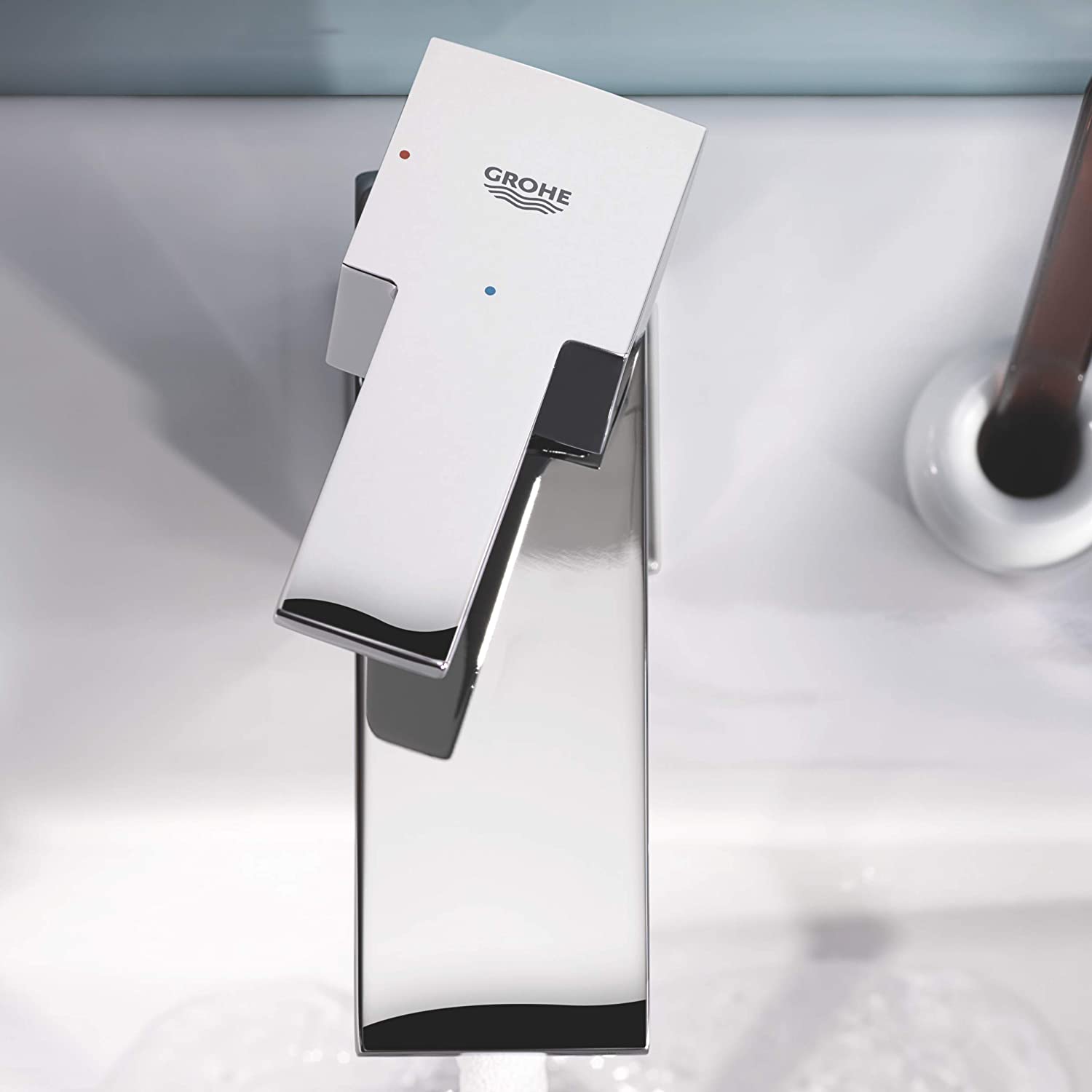 Tvättställsblandare Grohe Sail Cube 23435 med Lyftventil